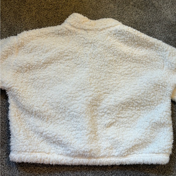 LA Hearts Cropped Sherpa - Picture 3 of 3